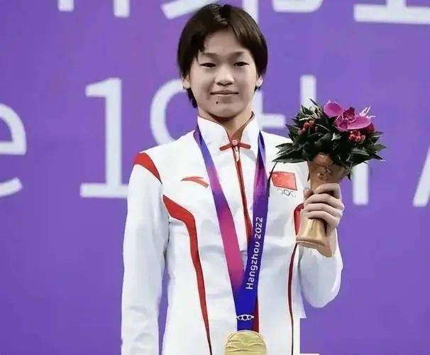 游泳再创历史,冠军实至名归 游泳再创历史,冠军实至名归