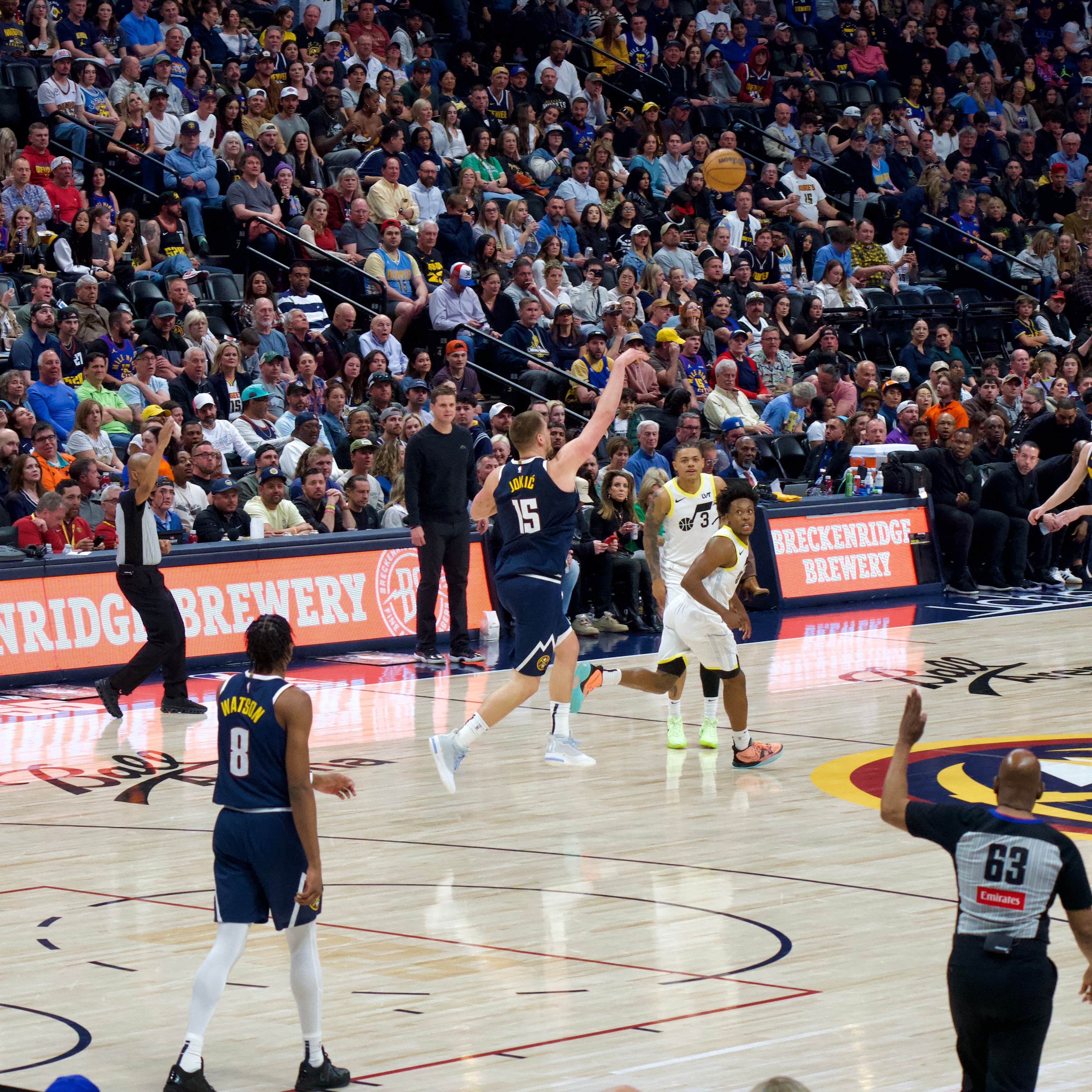 篮球场外新闻不断,话题热度爆表 篮球场外新闻不断,话题热度爆表