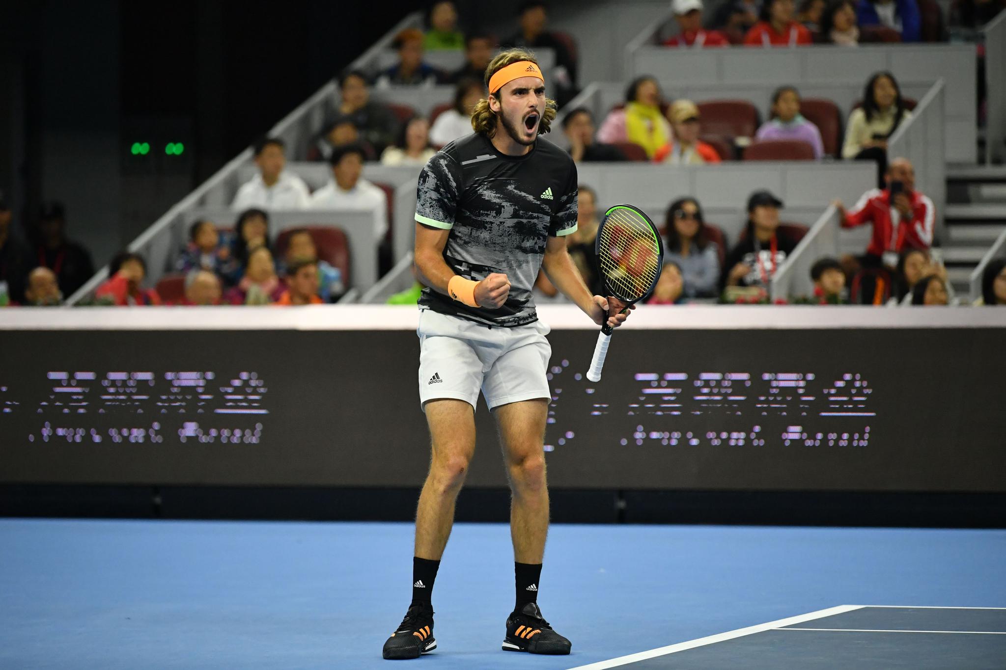 年终总决赛翻盘ATP总决赛，西西帕斯刷新纪录