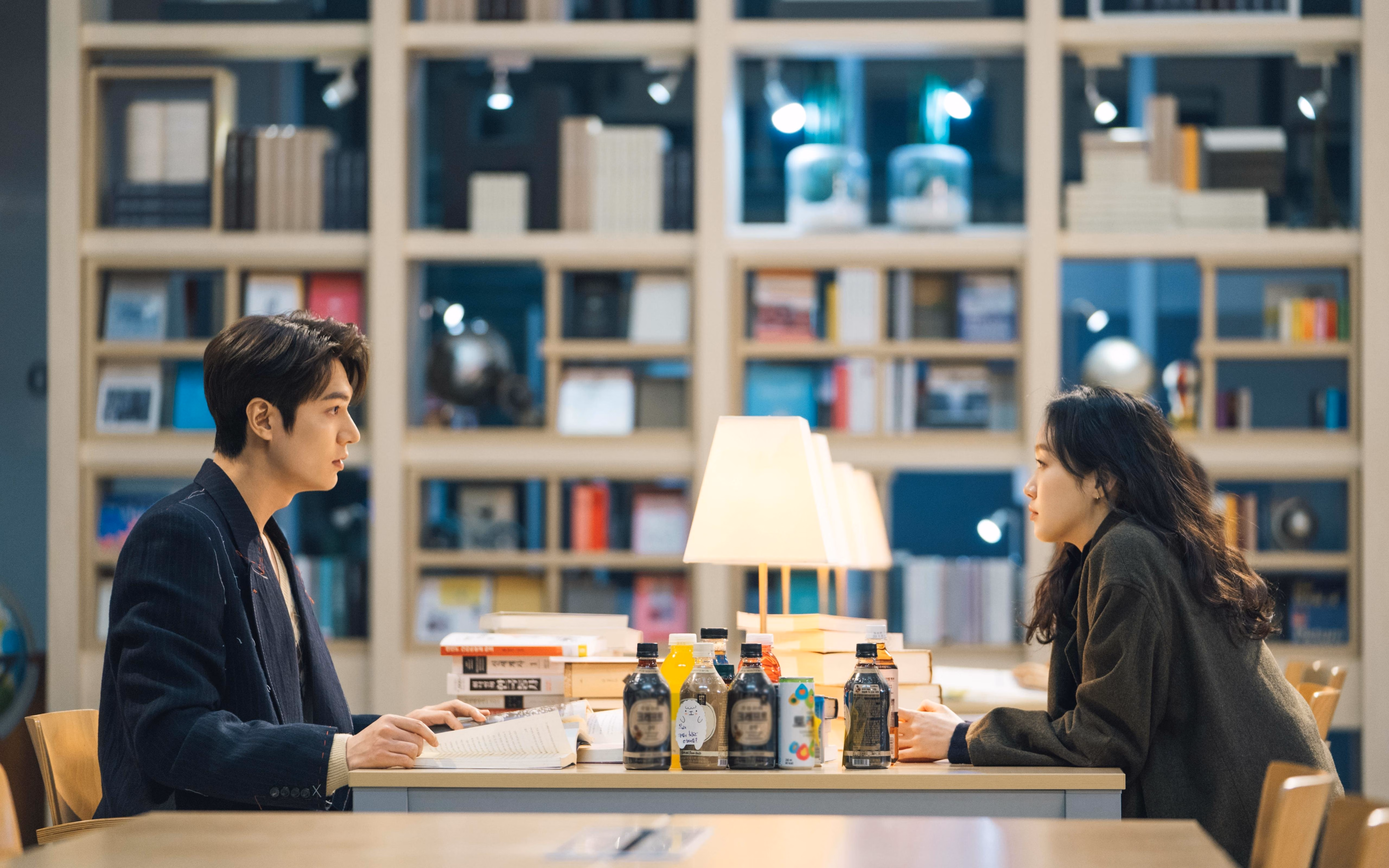 活塞掀翻的不只是勇士，锡安一肘撞停了整个第三节