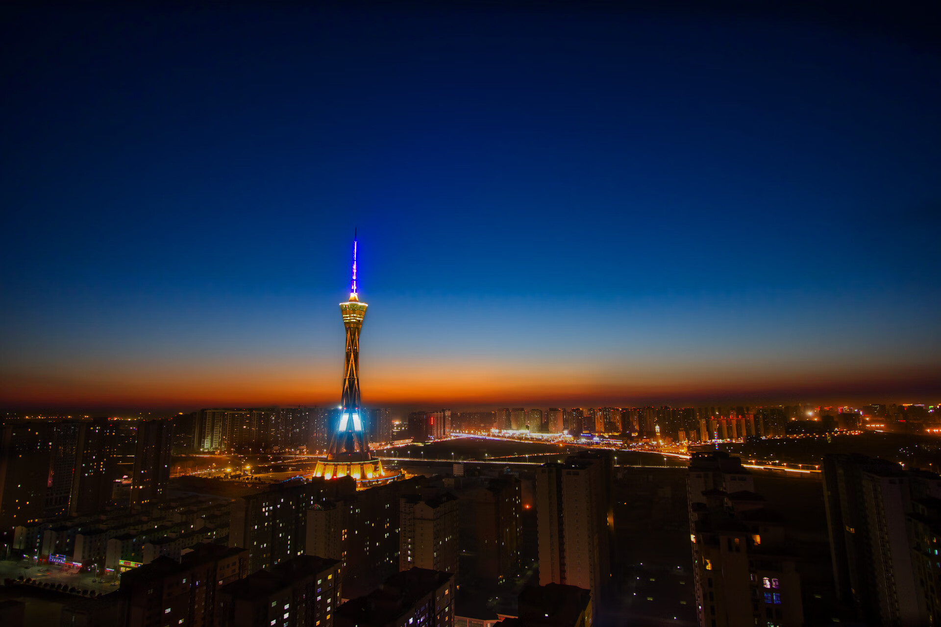 七重铁幕，桑巴哑火，揭秘德国如何用战术锁链绞杀巴西梦幻进攻