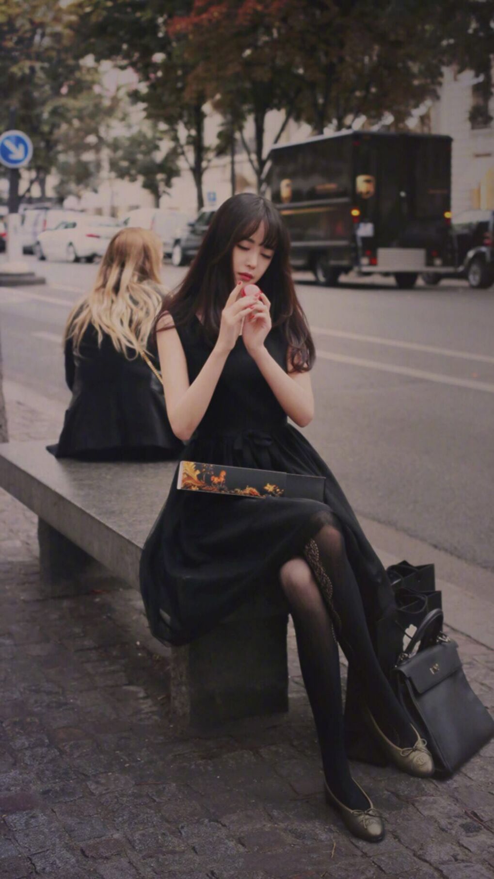 英超尖刀刺穿防线，马丁内利在中国队面前的独角戏